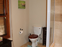 Holiday residence: en suite Bathroom